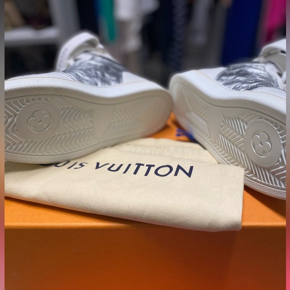 Authentic Louis Vuitton Boombox Sneaker Boot- Excellent Condition! - Picture 6 of 8